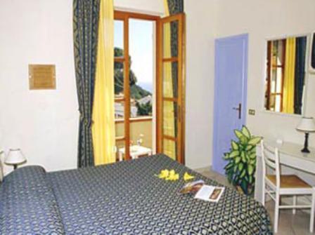Hotel Ornella リド・ディ・カマイオーレ 部屋 写真